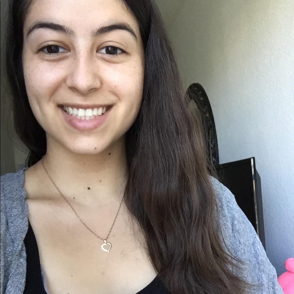 Though she be small, she is fierce. ♥️Meet Posher